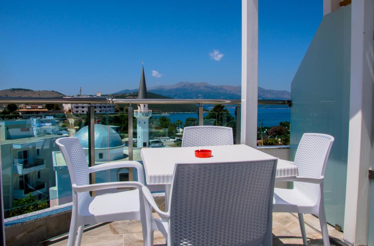 كساميل Hotel Landi المظهر الخارجي الصورة