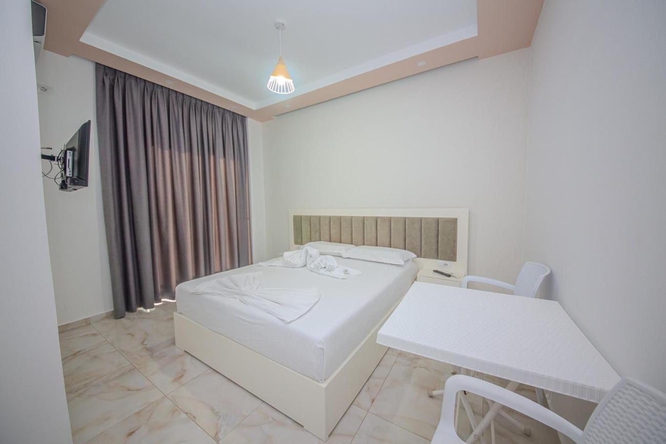 كساميل Hotel Landi المظهر الخارجي الصورة