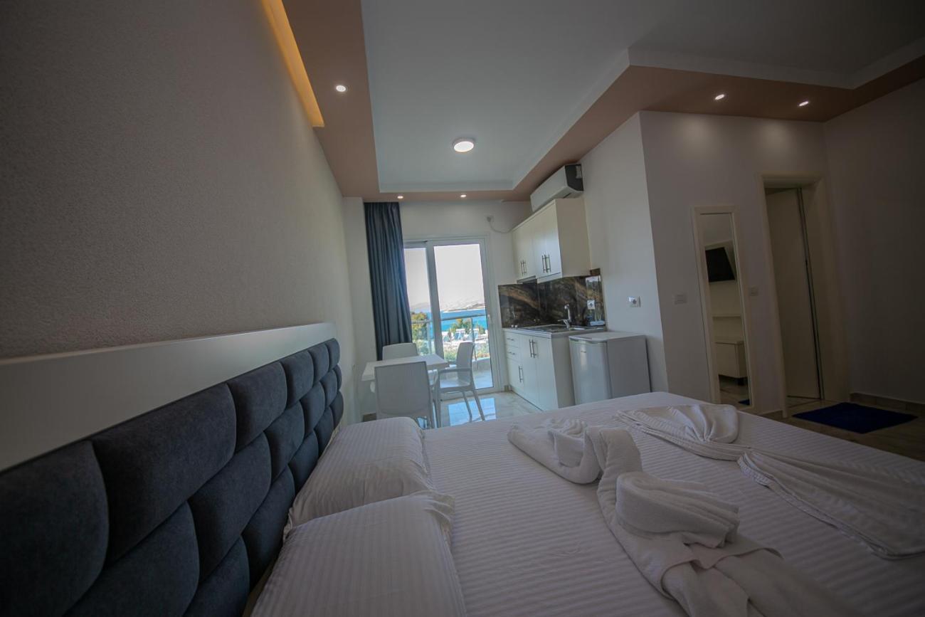 كساميل Hotel Landi المظهر الخارجي الصورة