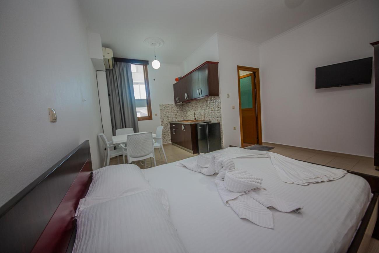 كساميل Hotel Landi المظهر الخارجي الصورة