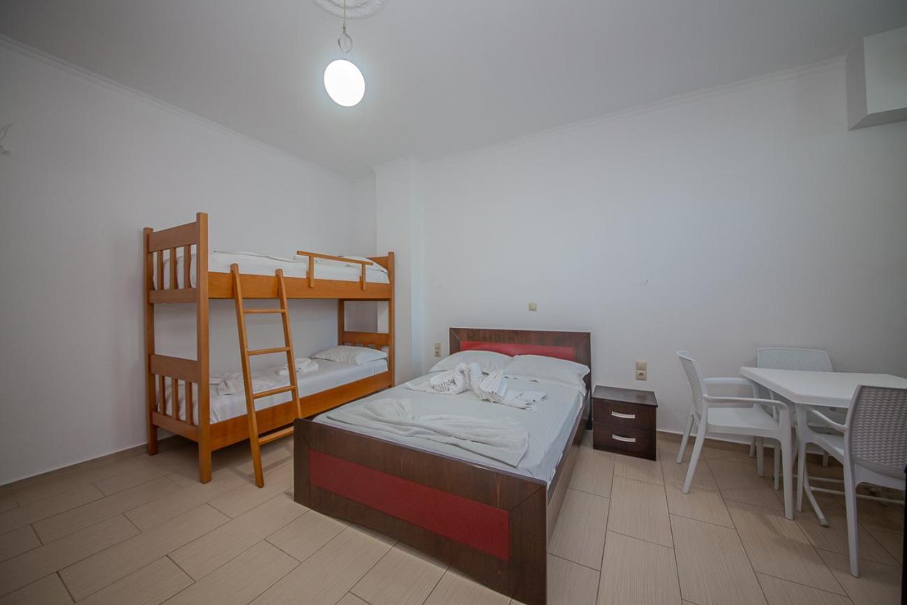 كساميل Hotel Landi المظهر الخارجي الصورة